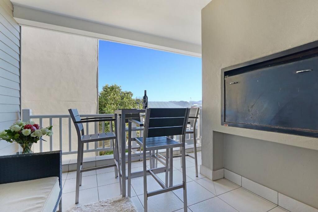 Penguin Haven . Luxury 2 Bedroom, Boulders Beach. Kapstadt