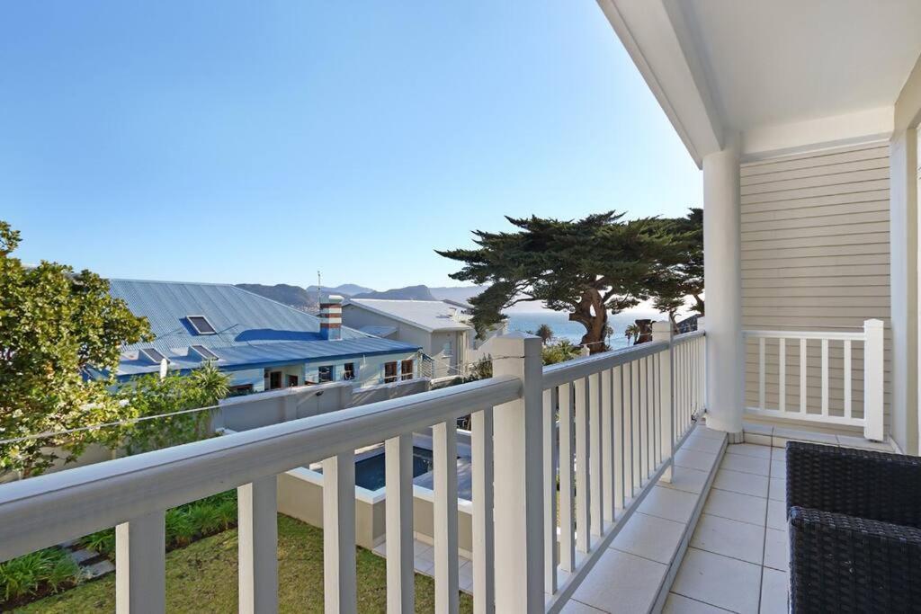 Penguin Haven . Luxury 2 Bedroom, Boulders Beach. Apartment *